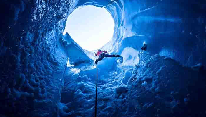 World-Class Diving Tours  & Destinations in Iceland