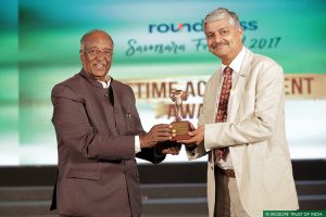 Vivek Menon Honoured with RG Samsara Lifetime Achievement Award
